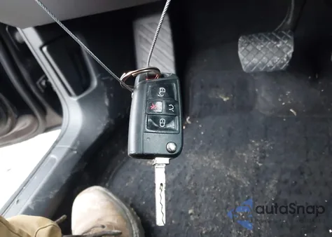 2019 Volkswagen Jetta 1.4T R-Line/1.4T S/1.4T Se z USA, uszkodzony, nr VIN 3VWC57BUXKM248955